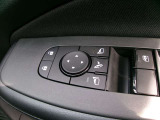 ドアミラーの鏡面の調節、格納は運転席からすべて操作できます!