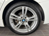 左後リヤ 255/40R18