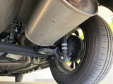 お車を安心してお乗りいただく為には、足回りの定期点検が欠かせません。サービスサポート(有償保証)では無料点検もご提供しており、安心のカーライフをお過ごしいただけるサポート体制が整っています。