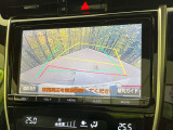 【バックカメラ】駐車時に後方がリアルタイム映像で確認できます。大型商業施設や立体駐車場での駐車時や、夜間のバック時に大活躍!運転スキルに関わらず、今や必須となった装備のひとつです!