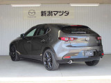 車両本体価格に点検整備費用が含まれています。当社基準および保安基準に合わせ、要交換、修理と判断された部品は当社負担にて整備させていただきます。追加整備費用はかかりませんのでご安心ください。