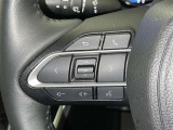 ステアリングスイッチ装備!運転しながら手元でオーディオの操作などができます。