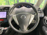 【純正革巻きステアリング】上質な革を使用することで、手にしっかり馴染みとても運転しやすいハンドルです♪