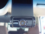 ◆【ドライブレコーダー】映像・音声などを記録する自動車用の装置です。もしもの事故の際の記録はもちろん、旅行の際の思い出としてドライブの映像を楽しむことができます。