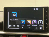 いまや必須装備「ナビゲーション」搭載!知らない場所にスイスイッとドライブ。もう、これなしではハンドルを握れませんね!でも運転中の操作は危険ですのでご注意ですね☆