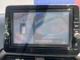 アラウンドビューモニターが装備されてるから、駐車場での車庫入れや、狭い道での走行もカメラで確認が出来るので安心。