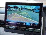 【バックカメラ】駐車が苦手な方でも安心してお乗りいただけます。リバース連動で画面が切り替わるのでとっても便利です。