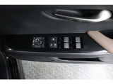 運転席ドアスイッチ回りの画像です。