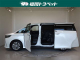 両側パワースライドドア付きだから、狭い駐車スペースなどでの 乗り降りラクラク!小さなお子さまのいるご家庭には嬉しい装備。