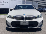 【キドニーグリル】BMWは約90年もの間、ほぼ全ての車両にひと目でBMWだと分かるこの特徴的なフロントグリルが備えられ、デザイン・アイコンとして親しまれてきました。
