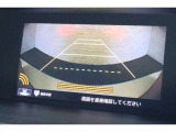 バックカメラが装備されており、後方の安全確認はもちろんのこと狭い場所での駐車や雨の日・夜間など視界の悪いコンディションでのストレスの軽減にもなります!
