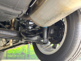 お車を安心してお乗りいただく為には、足回りの定期点検が欠かせません。サービスサポート(有償保証)では無料点検もご提供しており、安心のカーライフをお過ごしいただけるサポート体制が整っています。