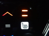 運転席/助手席にシートヒーター付いてます。あったかホカホカシートヒーター で快適です。