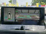 車を真上から画面で確認出来るアラウンドビューモニター♪画面を見ながら車庫入れが非常に楽になります!