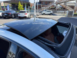 在庫車両はストックヤードにも保管してございます。あらかじめ在庫確認及びご来店日時のご連絡を頂けますと円滑なご案内が可能です。