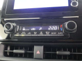オートエアコン操作部になります。