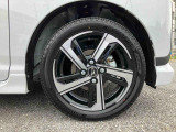 残価型クレジットもご好評いただいております!月々のお支払いを抑え、お車をお求めやすくご購入いただけます。また数年後に、高めの残価額で乗り換えの選択もしやすくなります。※詳しくはスタッフまで