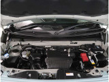 【エンジンルーム】エンジンルームもキレイに洗浄されています。ご納車前にしっかり整備させて頂きますので、ご安心ください。