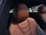BMW専門のメカニックが、100項目にも上るポイントを徹底的にチェック。交換基準に達した部品があれば、弊社負担にて交換後、お客様へご納車致します。