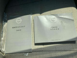 各種取り説・メンテナンスノート揃ってます!車の履歴書です。過去の整備履歴も一目瞭然!納車時に新しいメンテナンスノート(保証書)を発行致します。