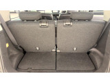荷室です。後席の背もたれを倒して荷室を広くできます。