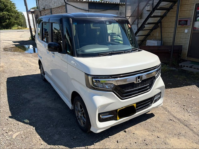 ホンダ N-BOXカスタム 