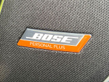 【BOSEサウンドシステム】メーカーオプションの高品位サウンドシステムを搭載。専用のチューニングが施された大小様々なスピーカーから良質なサウンドが奏でられ、臨場感あふれる音響空間を演出します。