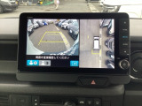 カメラで映した周囲の映像をナビゲーション画面に表示し、ドライバーの死角を減らすことで運転負荷を軽減するマルチビューカメラシステム装備です!