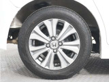 アルミホイール装着車です!これで足元まわりもおしゃれにきまります!