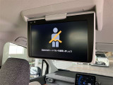 後席モニター
