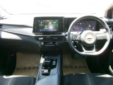 操作しやすい運転席廻り!操作パネルも使いやすい!!ドライブが楽しくなります!