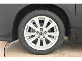 純正なので車に似合うデザインになっていますね。スタッドレスタイヤもご相談下さい。