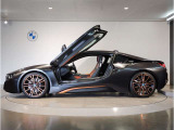 BMWではロングホイールベースの採用をしており、すべての車種に適用され、走行中の安定感の向上されております。また室内空間の広さにも貢献しております。