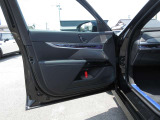 専門教育を受けた営業スタッフがお車選びからご購入後のケアまで丁寧にサポート。ご希望条件にぴったりの一台をご提案します。