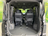 【パワーバックドア】スマートキーや運転席のボタンを押すだけでリアゲートが自動で開閉します!荷物を持っている時や、高い位置にあるバックドアを閉める際に便利な機能です♪