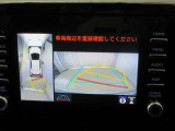 バックガイドモニターで、後方を確認しながら安心して駐車することができます。運転初心者も熟練者も必須の機能ですよ!