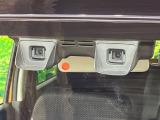 【スズキ セーフティサポート】走行中に前方の車両等を認識し、衝突しそうな時は警報とブレーキで衝突回避と被害軽減をアシスト。より安全にドライブをお楽しみいただけます。