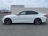 ご納車前には、BMWを熟知したメカニックによる100項目の点検・整備を行います。不具合箇所、交換時期に達している部品に関しましては、全て当社負担で交換してからのご納車となります。