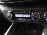 車内の温度管理に便利なオートエアコン☆