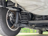 お車を安心してお乗りいただく為には、足回りの定期点検が欠かせません。サービスサポート(有償保証)では無料点検もご提供しており、安心のカーライフをお過ごしいただけるサポート体制が整っています。