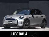 ◆LIBERALAは、輸入車選びの新たなスタイルを提案するインポート・セレクト・ブランドです。オーナー様となる方がクルマから直接感じる感性を第一にした、最良の一台との出会いをコーディネートいたします。