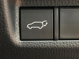 【パワーバックドア】スマートキーや運転席のボタンを押すだけでリアゲートが自動で開閉します!荷物を持っている時や、高い位置にあるバックドアを閉める際に便利な機能です♪