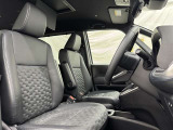 見通しのよいすっきりとした視界で、誰でも運転しやすいです。運転のしやすさは疲れにくさにも繋がりますよ♪