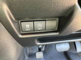 アイドリングストップ、車線逸脱抑制機能がついています。