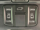 【両側パワースライドドア】スマートキーや運転席のスイッチで後席両側スライドドアの開閉が可能♪電動だから力を入れてドアを開ける必要が無く、小さなお子様でも簡単に開け閉めでき快適です♪