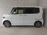 オプションになりますが、ボディーコーティングもご用意しております。新車の輝きに近づき、洗車などのお手入れも楽になりますよ。