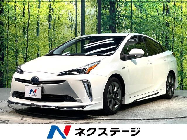 トヨタ プリウス 