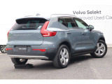 XC40 T4 モメンタム 