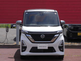 アダプティブLEDヘッド&LEDフォグランプ搭載!明るくクリアな視界を確保して、安全運転を支援します。さらに、4WDなので冬道も安全ですね(*^^*)