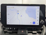 純正ナビを装備。タッチパネル式で使いやすく、お出かけもラクラクです。
